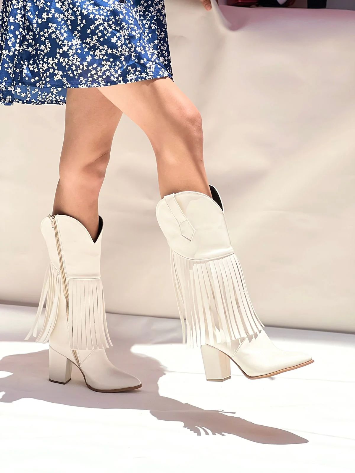 CON UN TOQUE VAQUERO